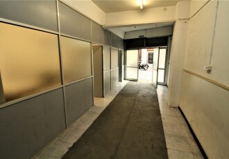 Local comercial – Barcelona 135.00 m2 photoOne