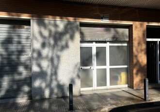 Local comercial – Cornellà de Llobregat 54.00 m2 photoOne