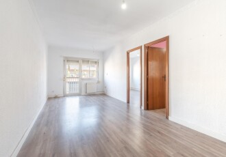 Piso – Cornellà de Llobregat 104.00 m2 photoOne